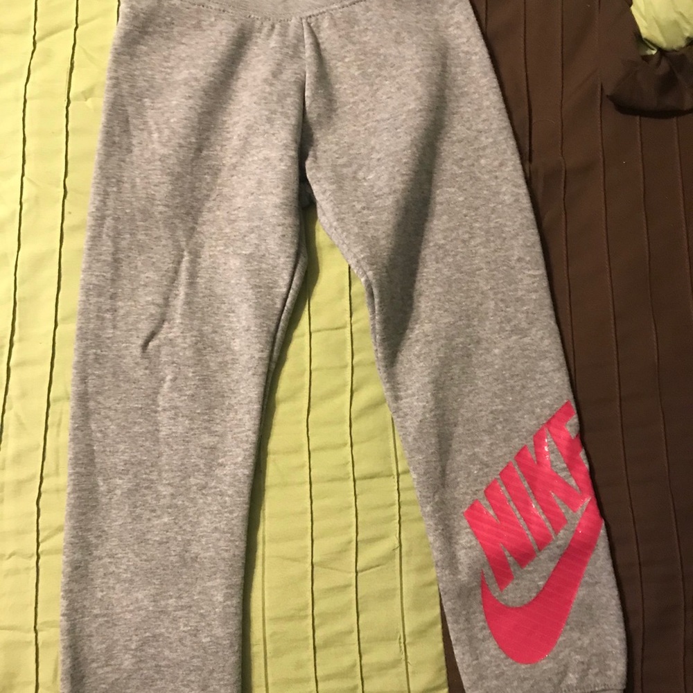 Nike Toddler girls sweatpants